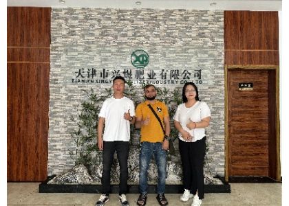Los clientes paquistaníes visitan la fábrica de sulfato de magnesio de Tianjin y experimentan la cultura Jinmen